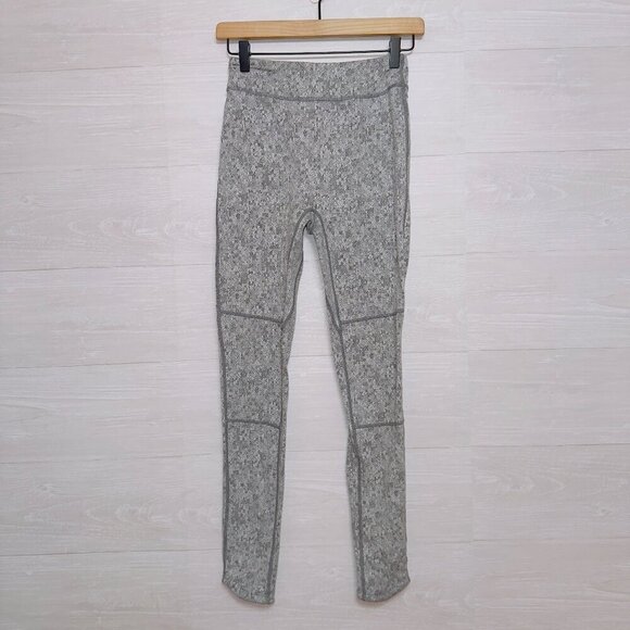 Gymshark The Texture Fleur Leggings size small - Picture 1 of 5